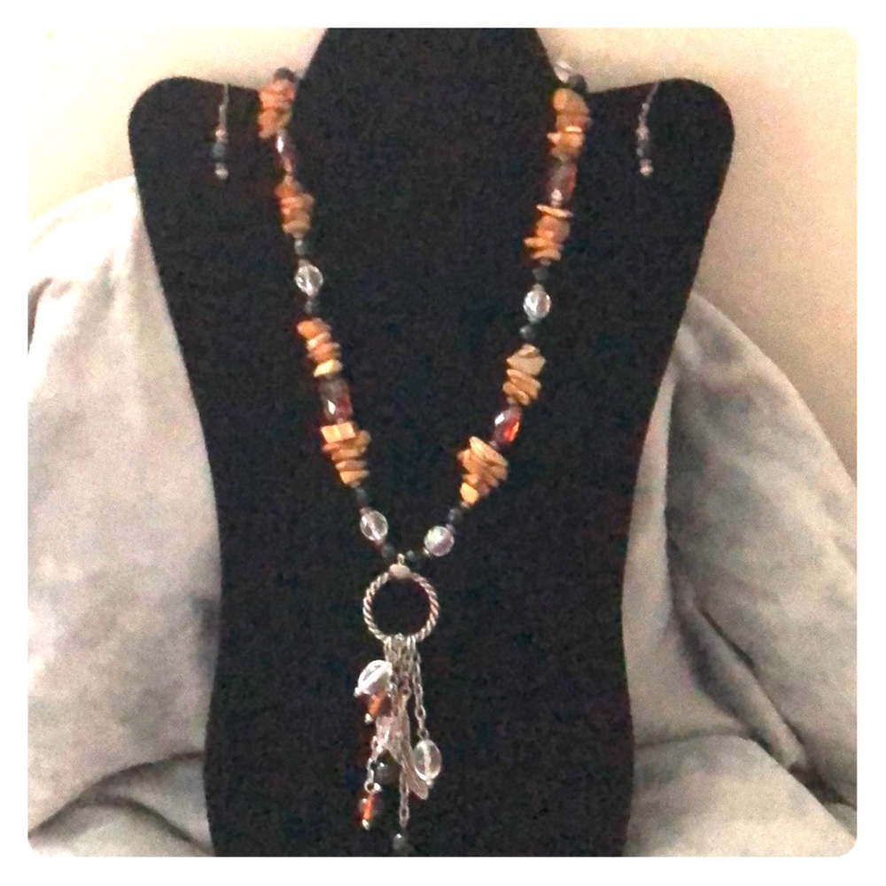 Necklace brown black chunky w earnings